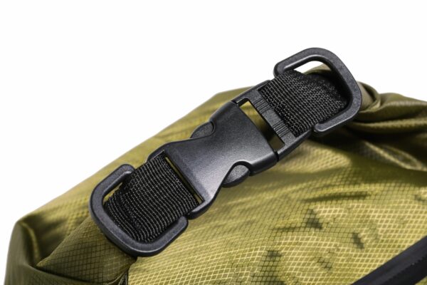 Dry Bag Tasche mit Reissverschluss olive 10L – Bild 7